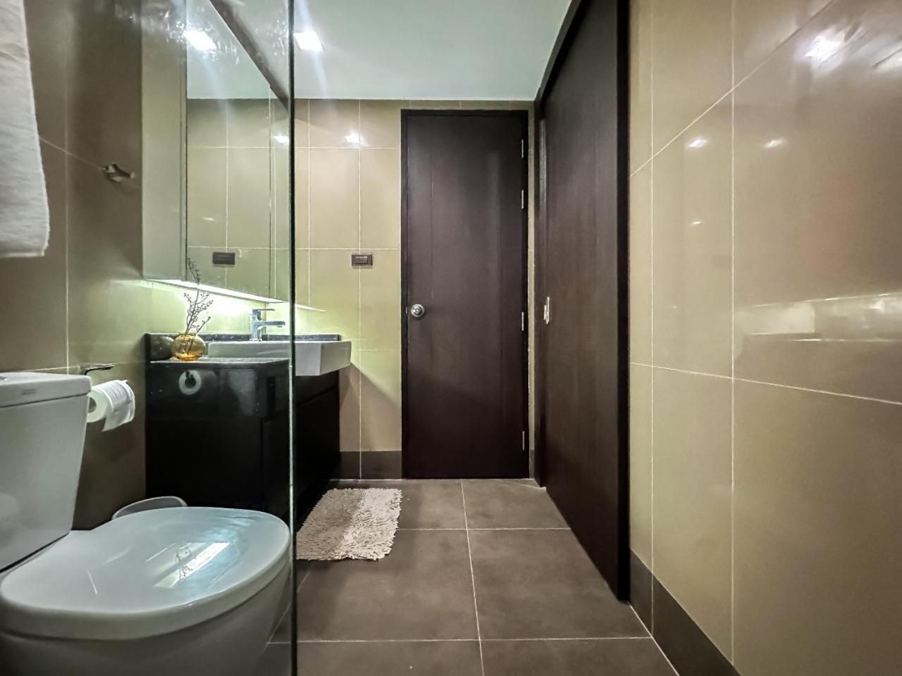 Tropical Modern 1br - Ultra Fast Wifi - Thong Lo Apartment *