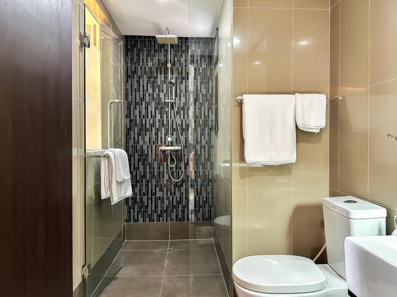 Apartment Tropical Modern 1br - Ultra Fast Wifi - Thong Lo