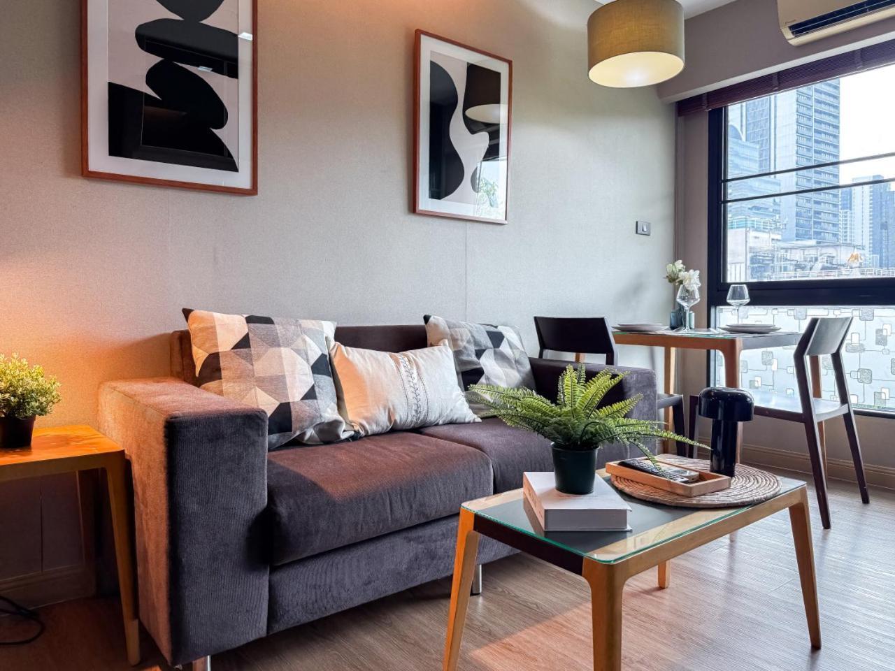 Tropical Modern 1br - Ultra Fast Wifi - Thong Lo Apartment